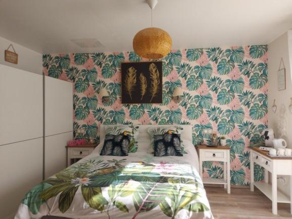 Les Nids De La Baie Bed & Breakfast Favieres  ภายนอก รูปภาพ